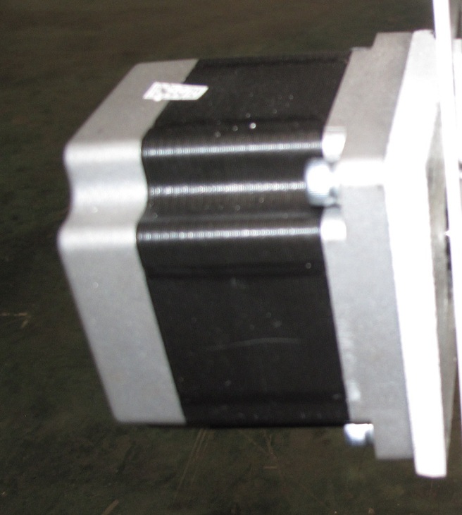 Шаговый двигатель для фрезера