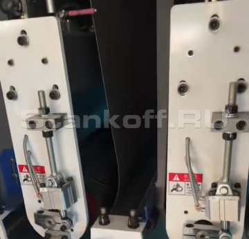 Два ленточно-абразивных модуля. 