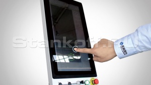 Промышленный компьютер с экраном Touch Screen