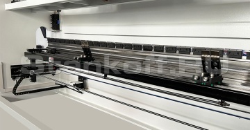 Задний упор 