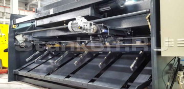 Задние пневматические упоры