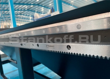 Зубчатая передача «шестерня-рейка» по оси Y