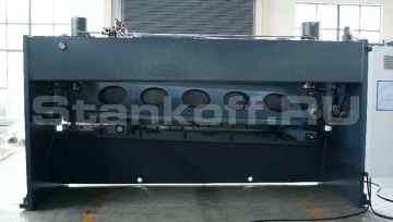 Задний защитный барьер