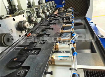 Механизм подачи с мощной прижимной планкой