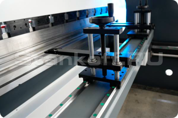 Задний упор 