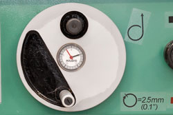 маховик регулировки высоты шпинделя 