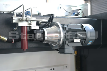 Главный двигатель Siemens (Германия)