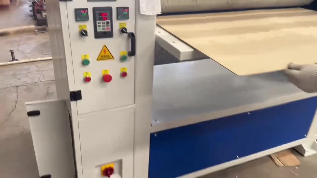 Горячее тиснение на двухстороннем станке TLYW1550