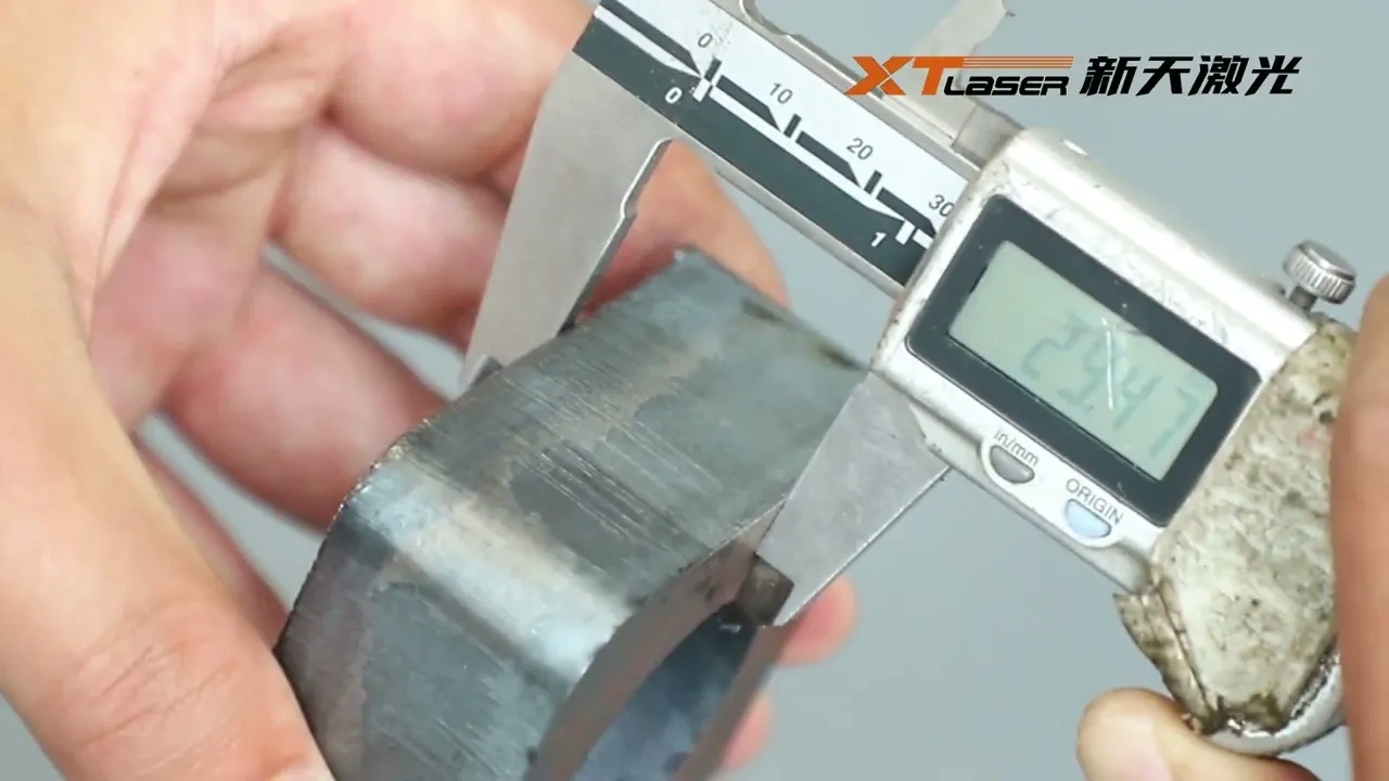 Оптоволоконный лазерный станок для резки металла XTC-G2040 PRO