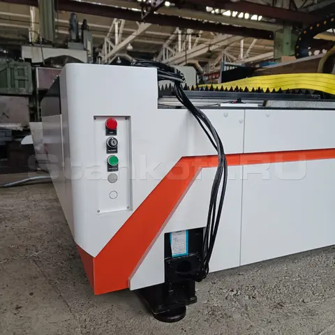 Пусконаладка оптоволоконного станка для резки металла XTC-1530H/3000 Raycus в Ярославле