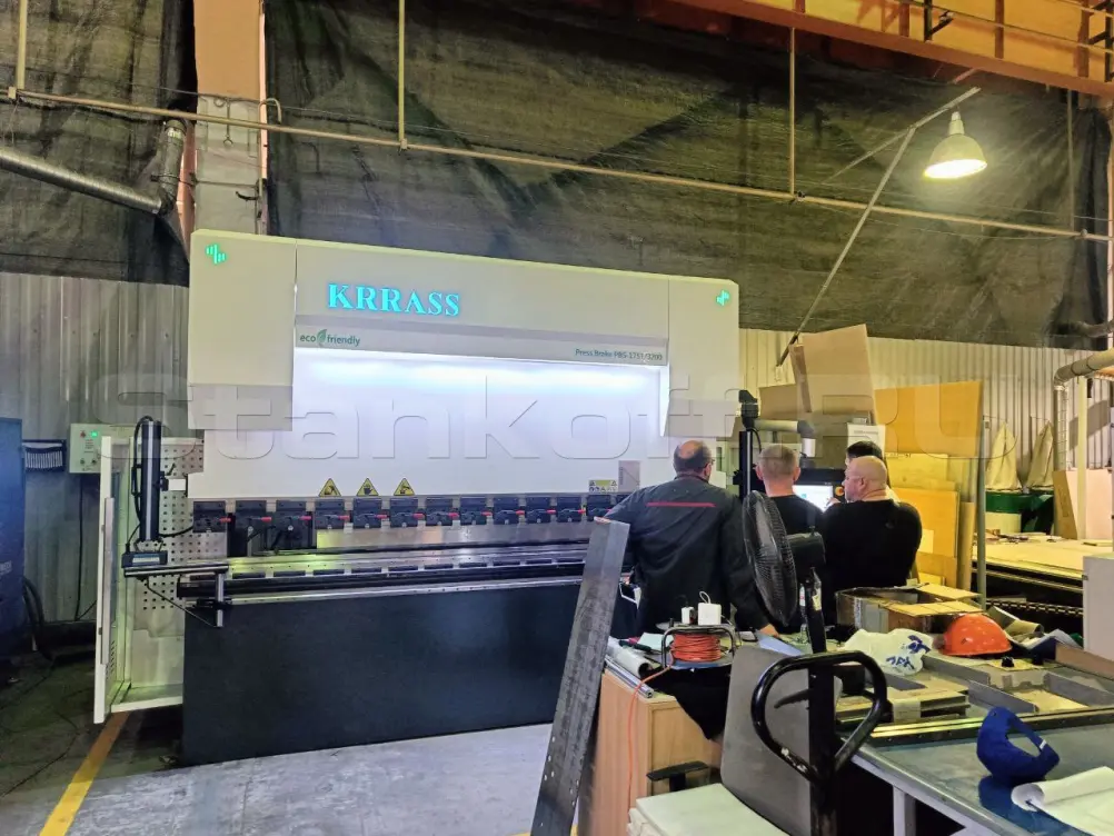 Гидравлический листогибочный пресс KRRASS PBS 175/3200 4 axis