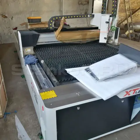 Запуск оптоволоконного лазерного станка по металлу XTC-1530H/1500 Raycus в Набережных Челнах