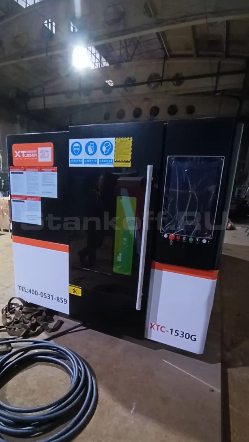 Оптоволоконный лазерный станок в защитной кабине XTC-1530G/6000 Raycus