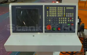 Фрезерный станок с ЧПУ 2PT-2215