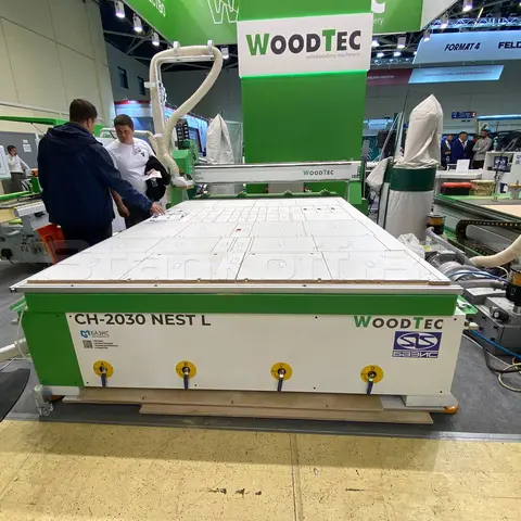 Фрезерно-гравировальный станок с ЧПУ WoodTec CH-2030L