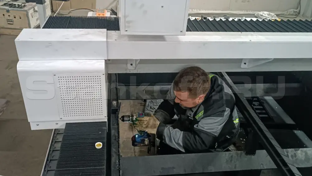 Модернизация оптоволоконного лазерного станка для резки листов и труб XTC-1560HT/3000 Raycus в Ижевске