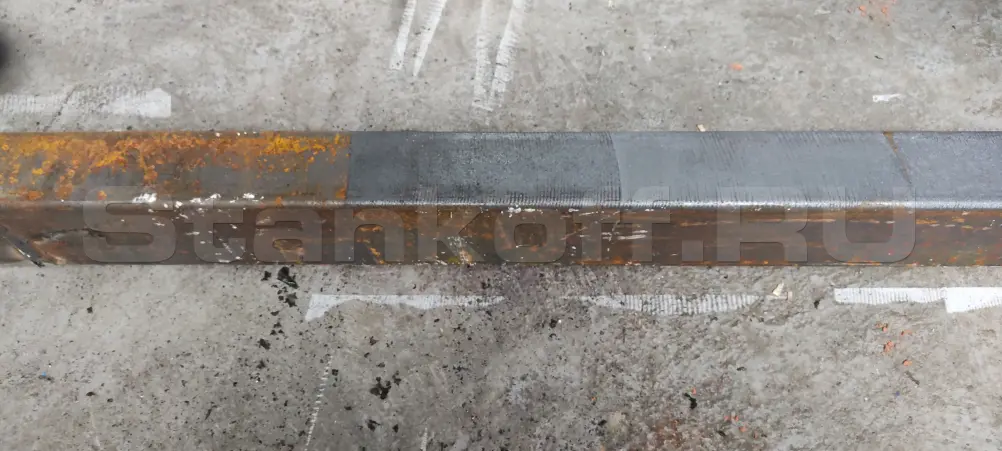 Тест лазерного очистителя металла от ржавчины непрерывного типа LM-2000C/1500 Raycus на складе