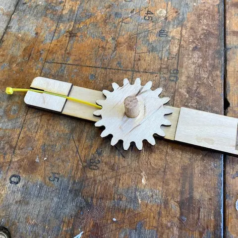 Три классных DIY проекта — игрушки для ребенка своими руками [Чертежи прилагаются]