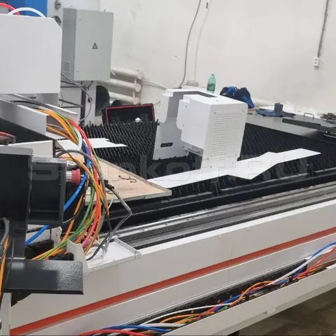 Пусконаладка оптоволоконного лазерного станка XTC-1530H/1500 Raycus и листогибочного 2-осевого гидравлического пресса HBM 63/2500С TP10S в Самаре