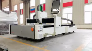 Оптоволоконный лазерный станок для резки металла XTC-1530W/6000 Raycus — фото 13