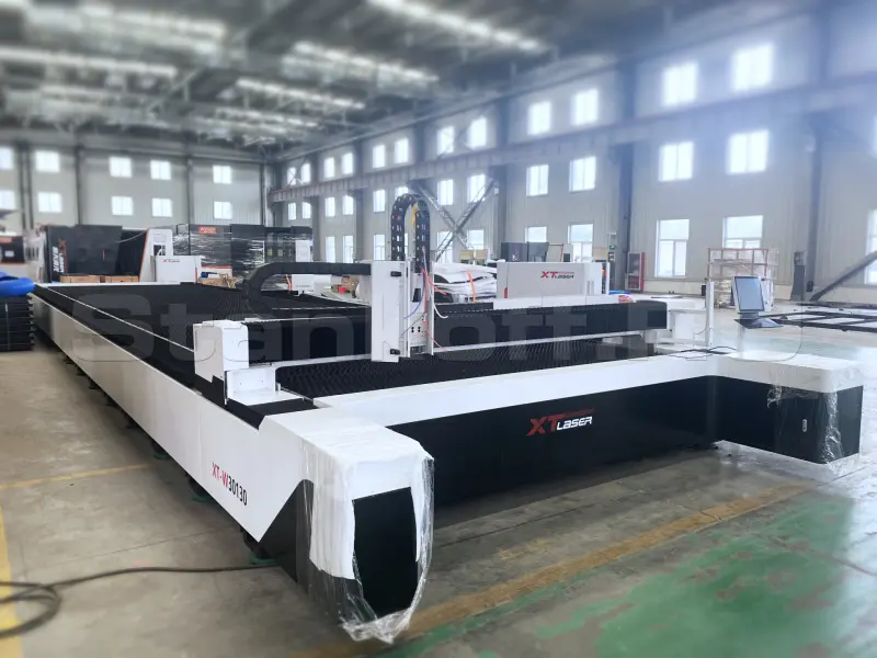 Широкоформатный оптоволоконный лазер для резки металла XTC-30120W/12000 Raycus