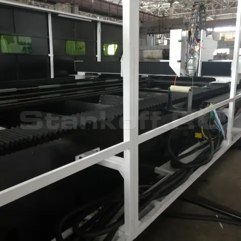 Пусконаладка оптоволоконного лазерного станка с защитной кабиной XTC-2560GP/12000 Raycus в Армении