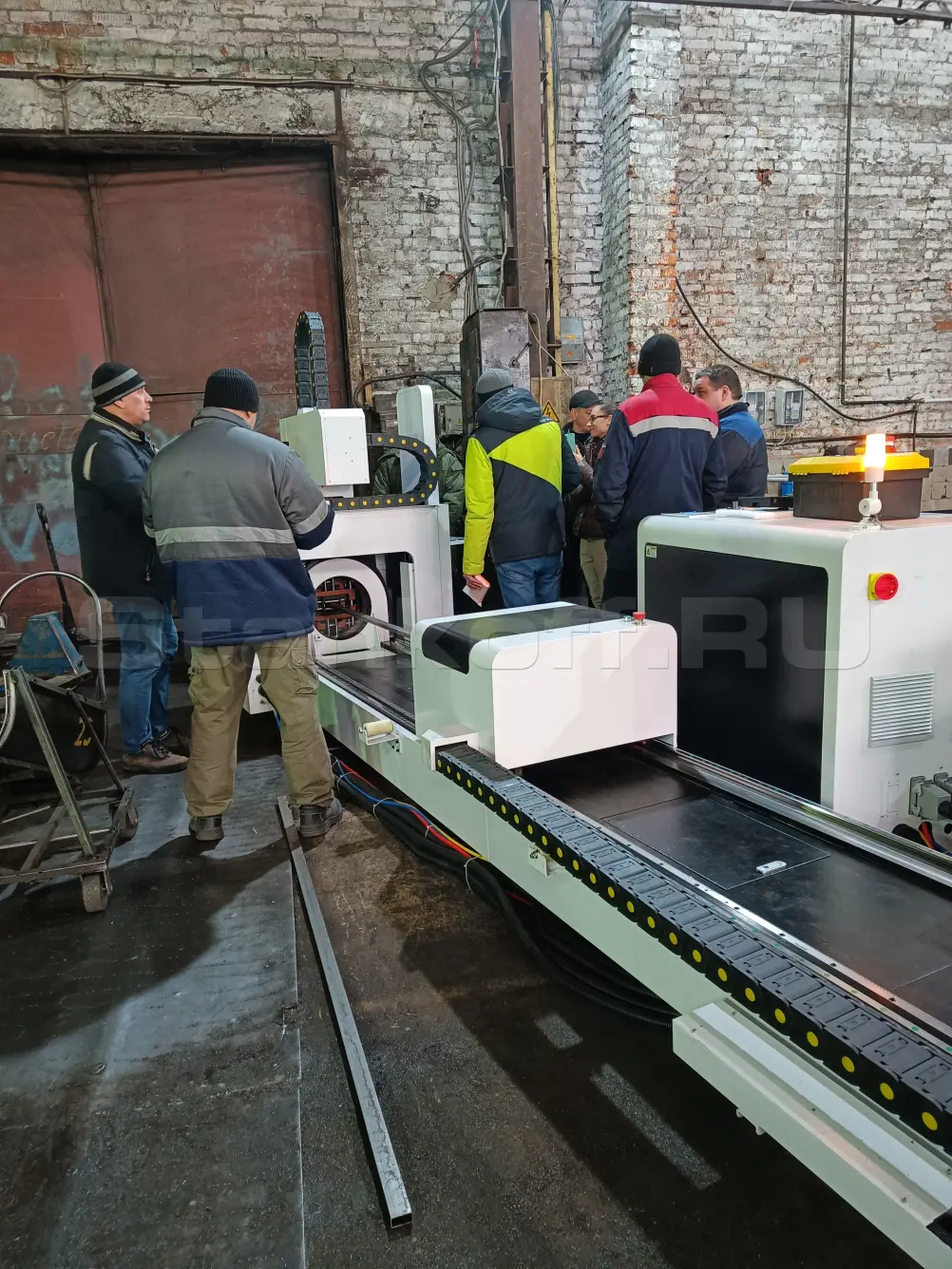 Пусконаладка оптоволоконного лазера для резки труб XTC-T220/1500 Raycus в Рязани