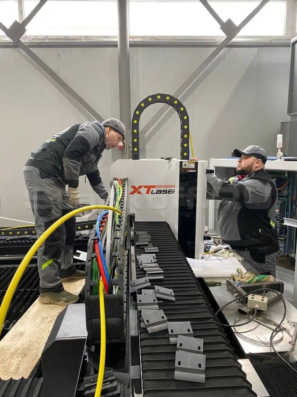 Пусконаладка оптоволоконного лазера для листов и труб XTC-HET 6015/1500 Raycus