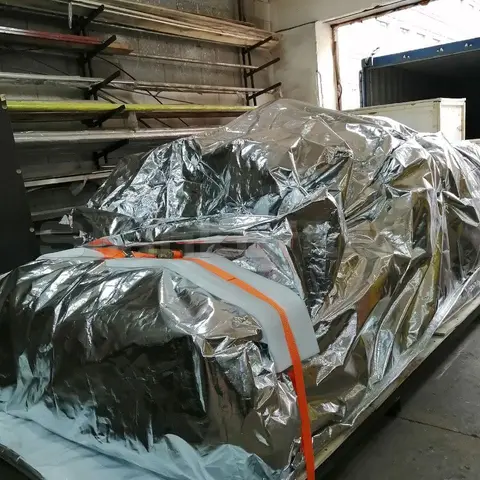 Поставка и пусконаладка оптоволоконного лазера для резки металла XTC-1530W/2000 Raycus в Ангарске