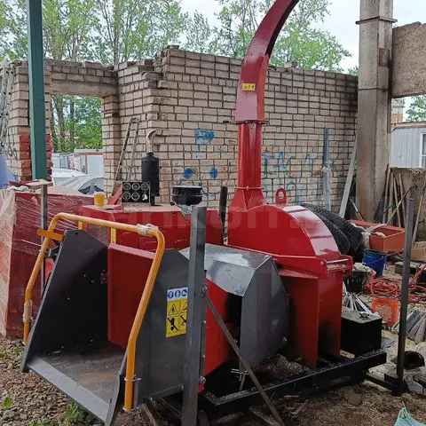 Мобильный измельчитель дерева дискового типа BOXER DWG-100