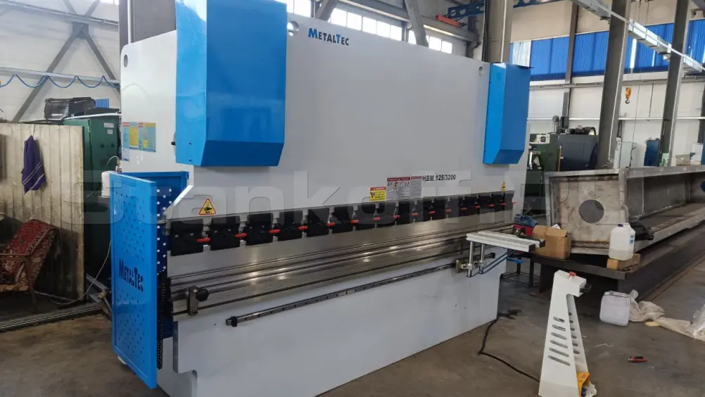 Гидравлический листогибочный пресс MetalTec HBM 125/3200М E22