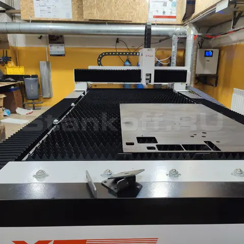 Пусконаладка оптоволоконного лазерного станка для резки металла XTC-1530H/2000 Raycus в Омске