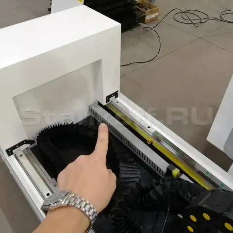Поставка и запуск оптоволоконного лазера с труборезным механизмом LF6015CR/3000 IPG в Курганской области