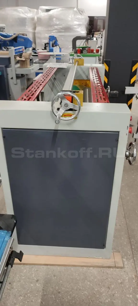 Двухсторонний клеенаносящий станок TR-1350/2