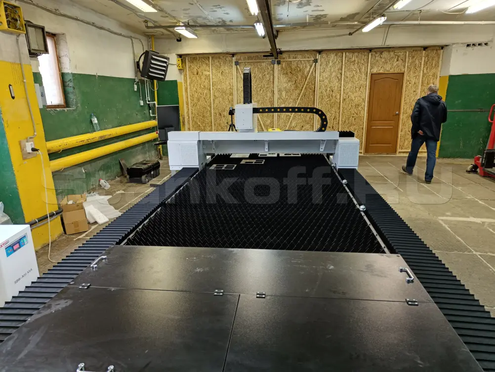 Пусконаладка оптоволоконного лазера для резки металла XTC-1530H/4000 Raycus в Саратове