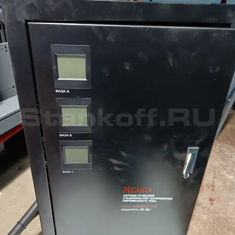 Стабилизатор напряжения
