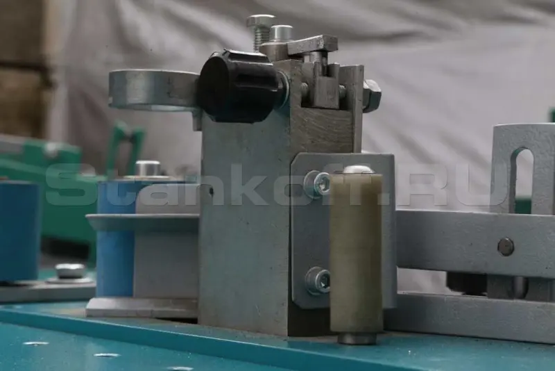 Кромкооблицовочный ручной станок R-15