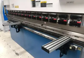 Гидравлический листогибочный пресс PBC-110/3100 6 axis — фото 2
