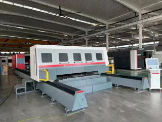 Широкоформатный оптоволоконный лазерный станок HGTECH SMART-12020LR/20000 Raycus — фото 5