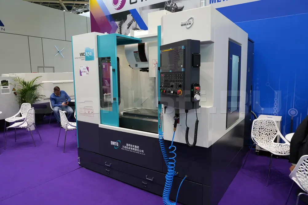 Вертикальный фрезерный обрабатывающий центр VMC850
