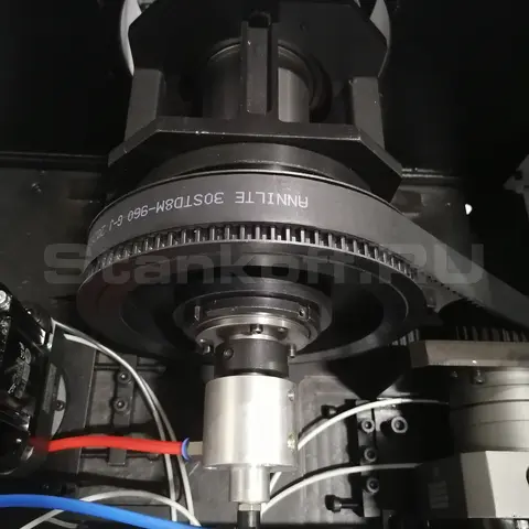 Пусконаладка в Брянске — оптоволоконный лазер для резки труб XTC-T160/1000 Raycus