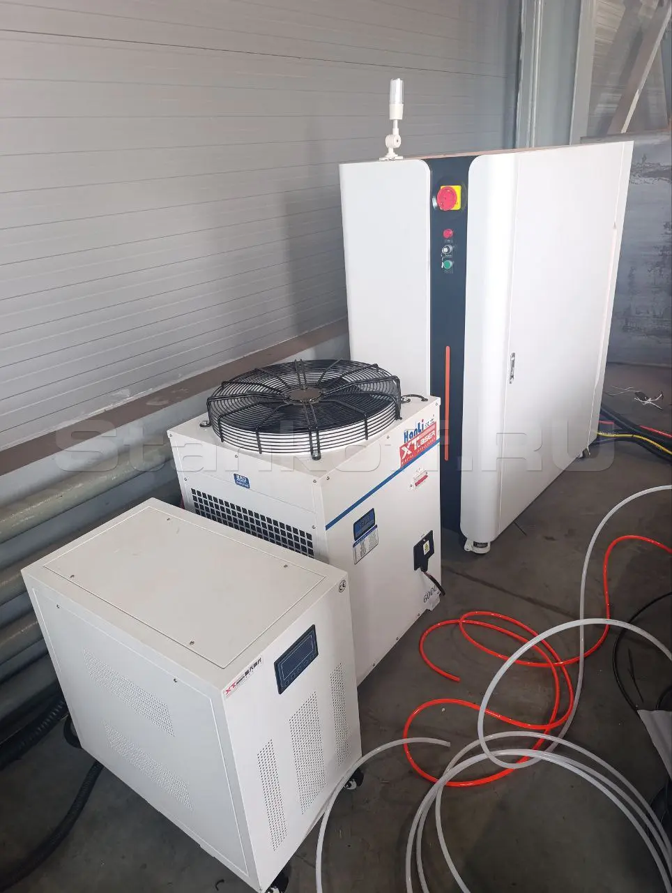 Пусконаладка оптоволоконного лазерного станка для резки металла XTC-1530W/6000 Raycus в Казани