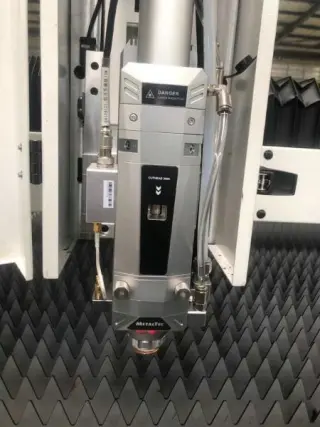 Оптоволоконный лазерный станок для резки металла MetalTec 1530B/2000 Maxphotonics — фото 10
