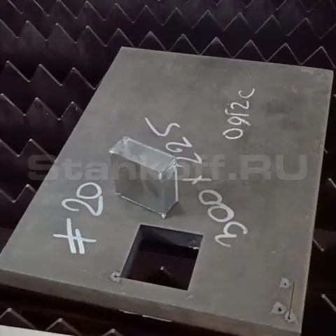 Пусконаладка оптоволоконного лазерного станка для резки листов и труб XTC-1560HT/3000 Raycus в Ижевске
