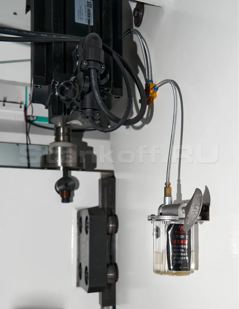 Электромеханический мини гибочный станок FMK 18/800 4 axis