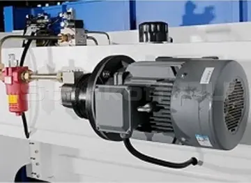 Главный двигатель Siemens (Германия)