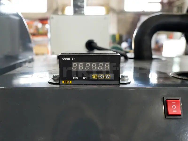 Мобильный измельчитель дерева на гусеничном ходу DWG-60ZC