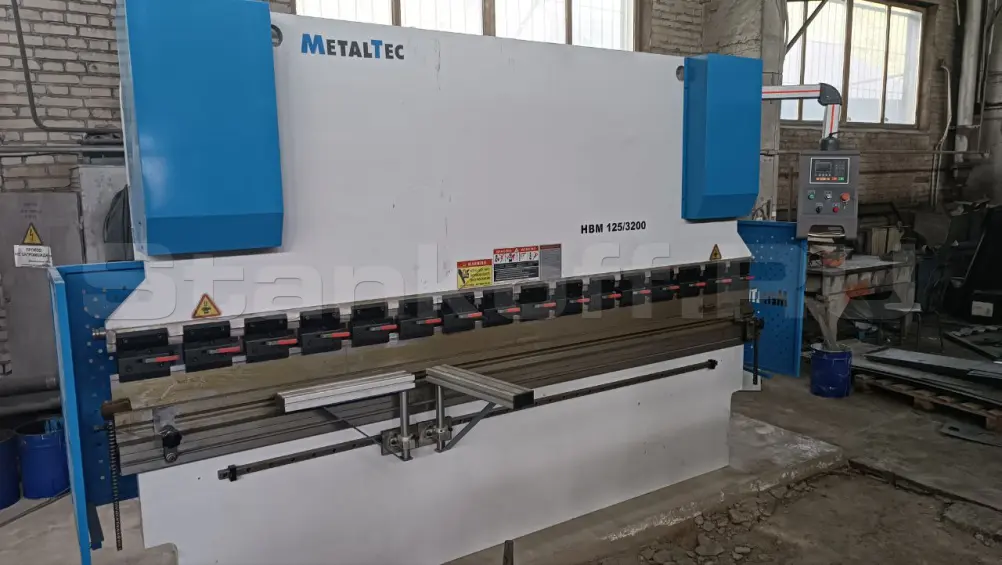 Гидравлический листогибочный пресс MetalTec HBM 125/3200М E22