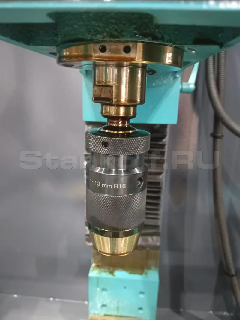 Фрезерный станок с ЧПУ FM-20 CNC