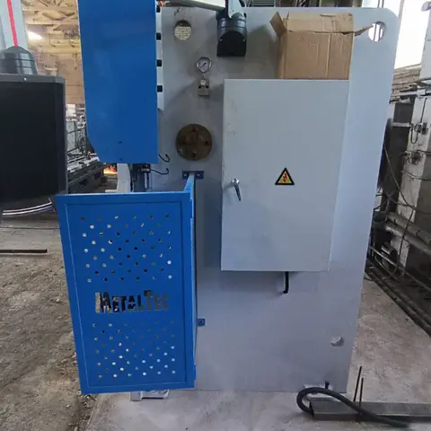 Пусконаладка гидравлического листогибочного пресса MetalTec HBM 125/3200М E22 в Санкт-Петербурге